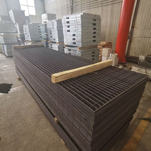 線上線下買鋼格柵有啥區(qū)別？看完再下單不后悔